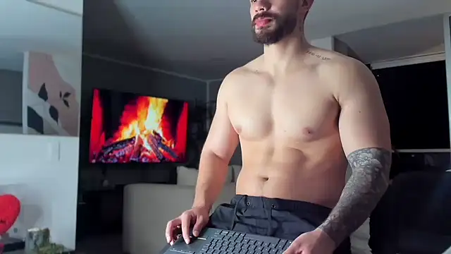 Valenthino Salvatore online show from 03.23.26