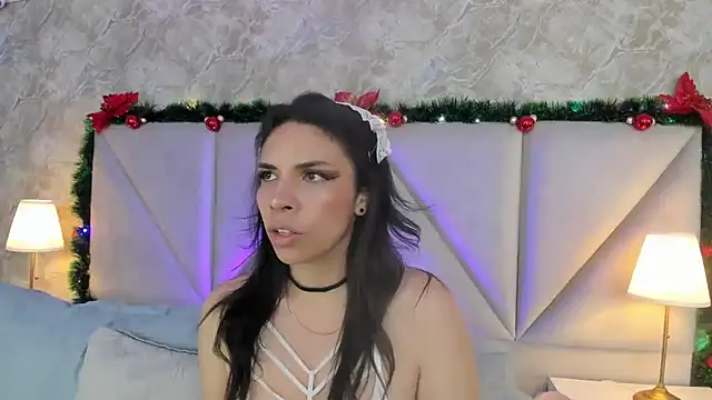 Viiolet Stone online show from 12.19.25