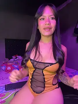 GiiaaFox online show from 12.02.25