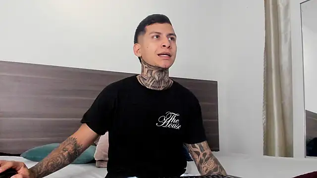 Andrew sanders68 online show from 12.04.25