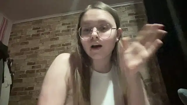 Snapshot of Blair_Reid chatting on 12.02.25 Blair Reid online show from 12.02.25