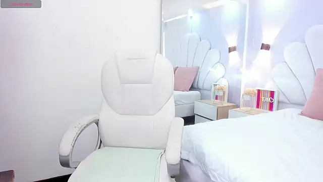 thalia nichols online show from 03.14.26