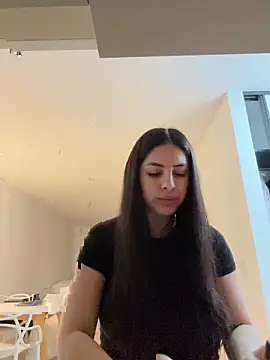 Magui21 online show from 12.17.25