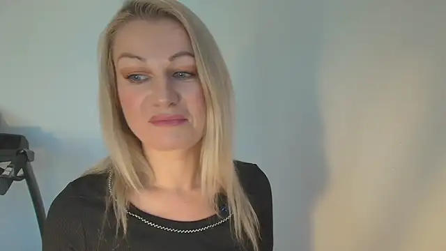 Sweet Eira online show from 01.11.26