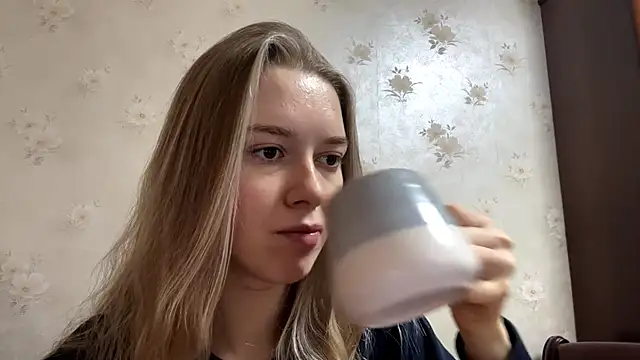 MichikoWienandt online show from 11.28.25