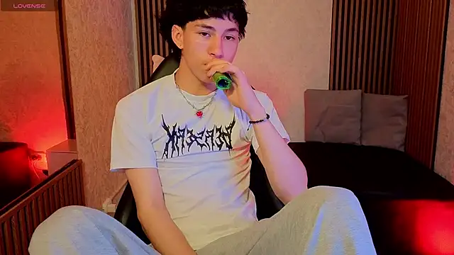 kaelwolf tay online show from 03.18.26