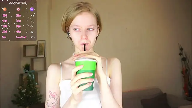 ToyaPletz online show from 04.06.26