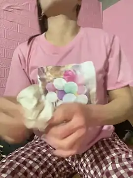 Snapshot of meganmeo chatting on 01.18.26 meganmeo online show from 01.18.26