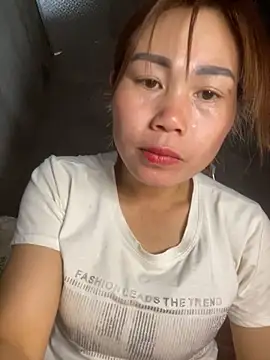 Snapshot of meganmeo chatting on 02.25.26 meganmeo online show from 02.25.26