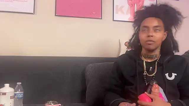 Snapshot of seductivefreak7 chatting on 11.29.25 seductivefreak7 online show from 11.29.25