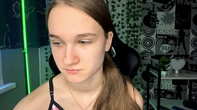 helgicuteness online show from 02.14.26