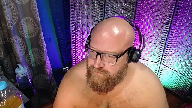 BigBearforCuddles online show from 06.21.26