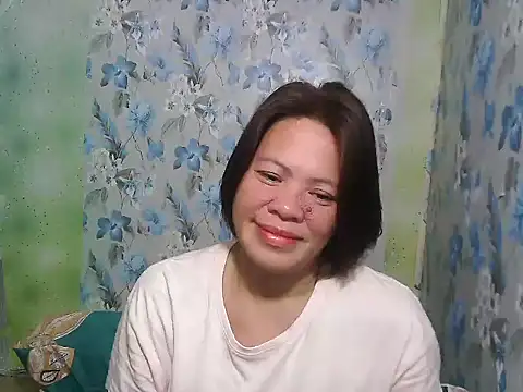 Smilinglovely online show from 12.22.25