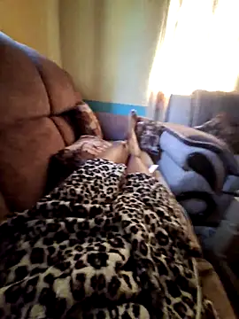 Snapshot of LIMAKATS0 chatting on 11.29.25 LIMAKATS0 online show from 11.29.25