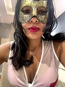 LunnaMaska online show from 12.02.25