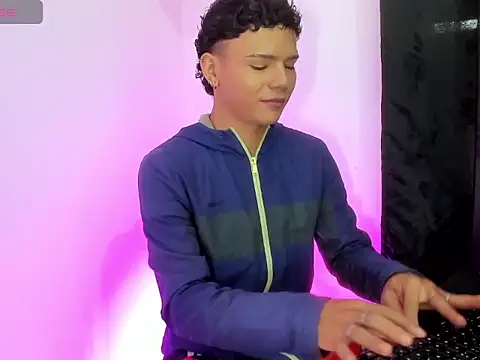 secret justin7 online show from 11.29.25