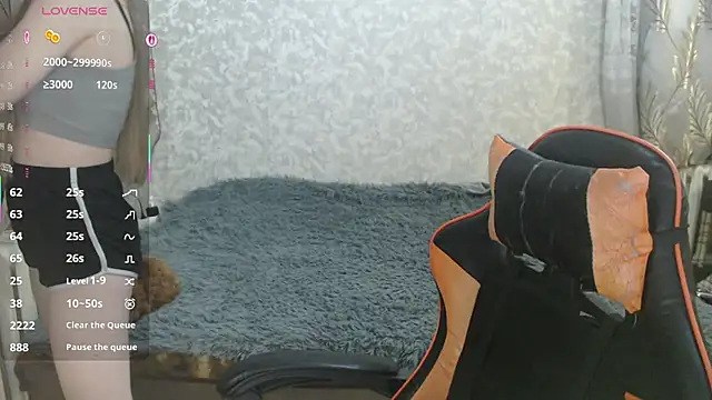 Snapshot of Ave_Costly chatting on 12.22.25 Ave Costly online show from 12.22.25