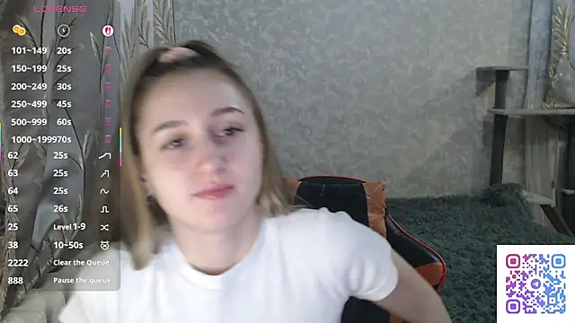 Snapshot of Ave_Costly chatting on 01.12.26 Ave Costly online show from 01.12.26