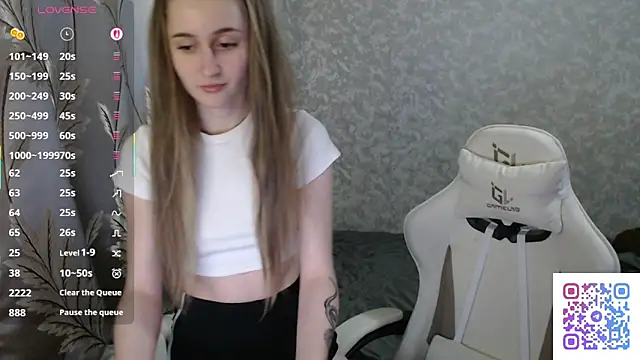 Snapshot of Ave_Costly chatting on 01.18.26 Ave Costly online show from 01.18.26