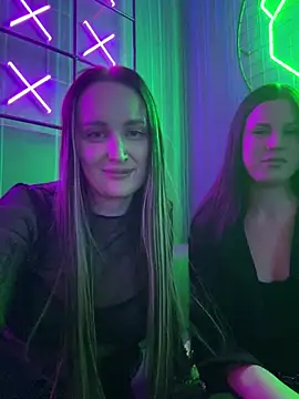 Snapshot of TomilaSi chatting on 02.21.26 TomilaSi online show from 02.21.26