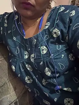 Tamil Smiley Queen online show from 01.15.26