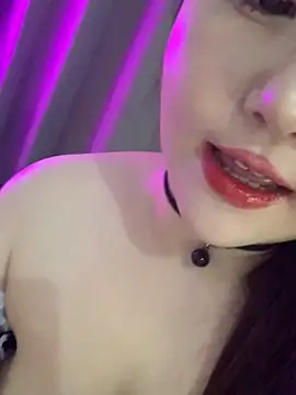 Snapshot of boniu-mimi chatting on 12.23.25 boniu-mimi online show from 12.23.25