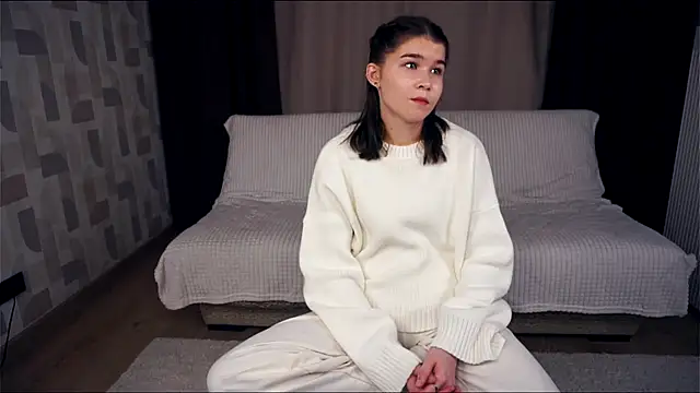 ZulaRattan online show from 11.28.25