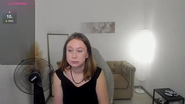 Snapshot of Brooke_lover chatting on 11.25.25 Brooke lover online show from 11.25.25