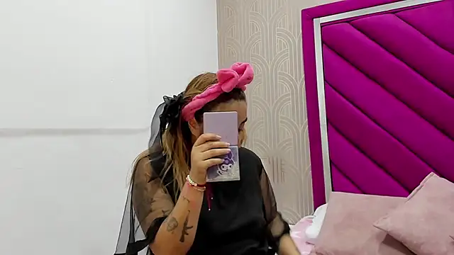 emma cook  online show from 01.05.26