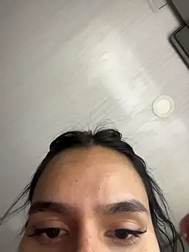 SaraAndrade  online show from 03.20.26