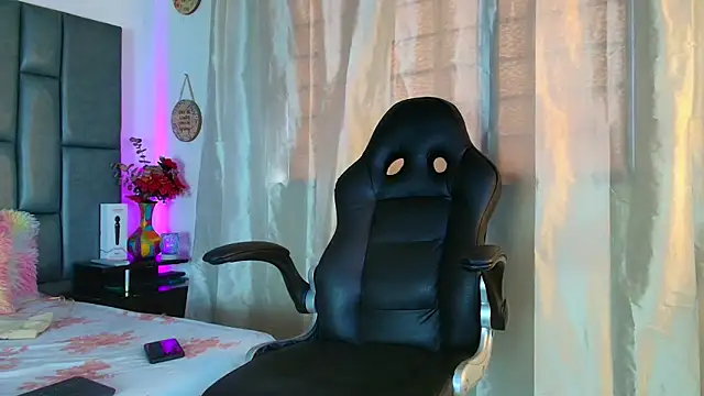 TashaNaughty4u online show from 04.10.26