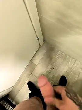 Snapshot of Razvan696969 chatting on 02.16.26 Razvan696969 online show from 02.16.26