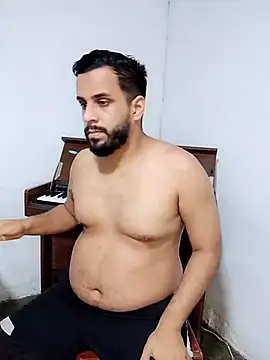 the pink girl online show from 11.29.25