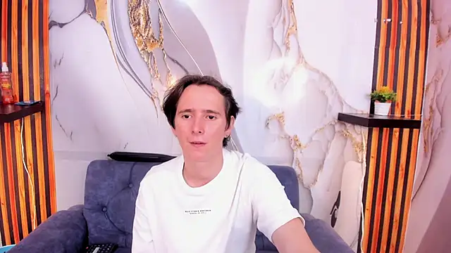 Snapshot of Aaron_LatinMen2 chatting on 11.27.25 Aaron LatinMen2 online show from 11.27.25