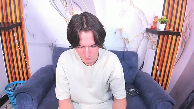 Snapshot of Aaron_LatinMen2 chatting on 11.28.25 Aaron LatinMen2 online show from 11.28.25