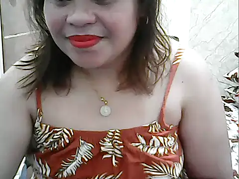 Snapshot of cutechubby chatting on 02.05.26 cutechubby online show from 02.05.26