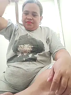 Snapshot of cutechubby chatting on 02.19.26 cutechubby online show from 02.19.26