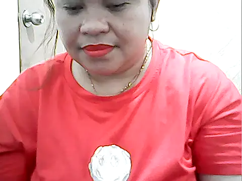 Snapshot of cutechubby chatting on 02.26.26 cutechubby online show from 02.26.26