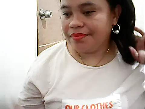 Snapshot of cutechubby chatting on 04.26.26 cutechubby online show from 04.26.26