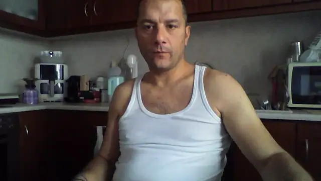 Snapshot of Billakos chatting on 05.20.26 Billakos online show from 05.20.26