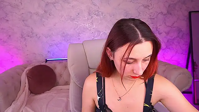 RoxieRay online show from 12.19.25