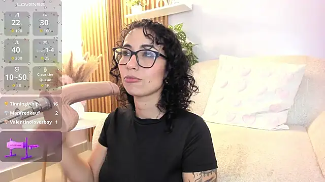 Snapshot of sarah_sluty chatting on 02.14.26 sarah sluty online show from 02.14.26