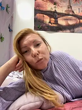 Snapshot of JenyJansy chatting on 11.25.25 JenyJansy online show from 11.25.25