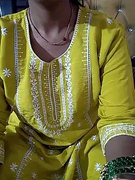 RASHMI SHARMA9 online show from 02.15.26