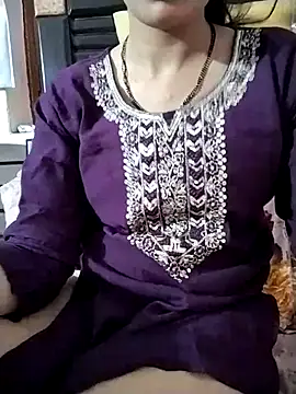 Snapshot of RASHMI_SHARMA9 chatting on 06.25.26 RASHMI SHARMA9 online show from 06.25.26