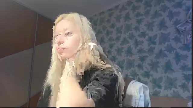 Barbie Blondie online show from 12.21.25