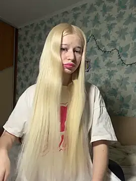 Barbie Blondie online show from 03.10.26