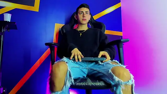 twink scott  online show from 11.30.25