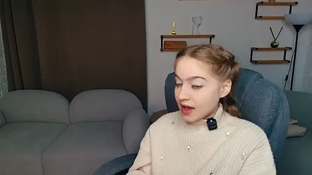 FairrryBluuum online show from 11.28.25