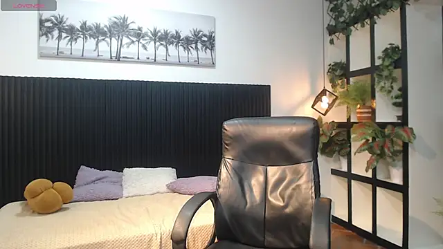 Michaelkoiv online show from 12.20.25